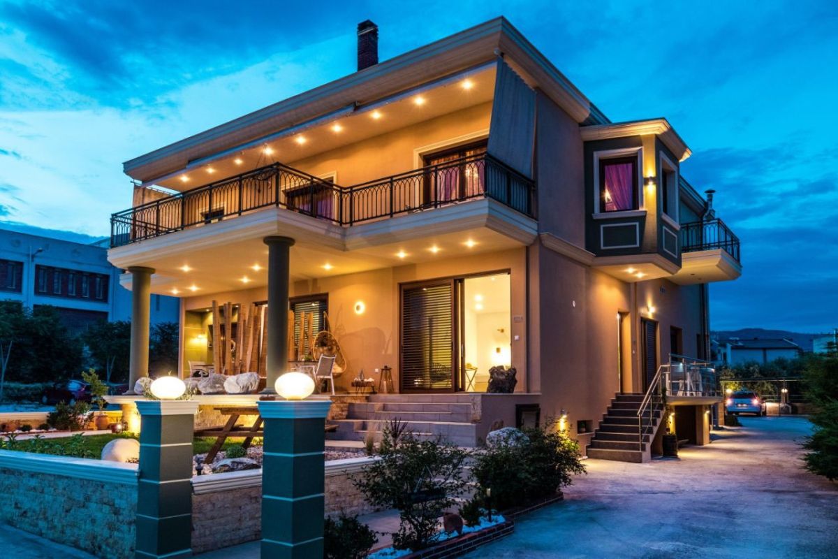 vintage-suites-exterior-03