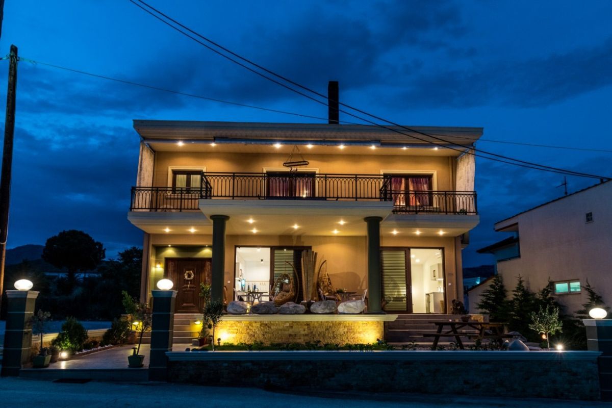 vintage-suites-exterior-04